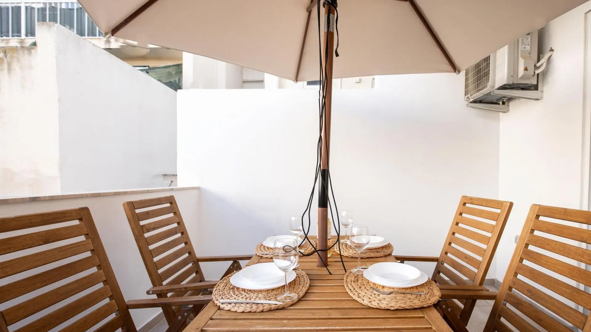 Brand New 2 Bed 2 Bath Apartment In Sliema By The Sea 0*,  Malta